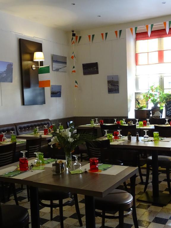 Hotel Restaurant Du Commerce La Gouesniere Екстер'єр фото